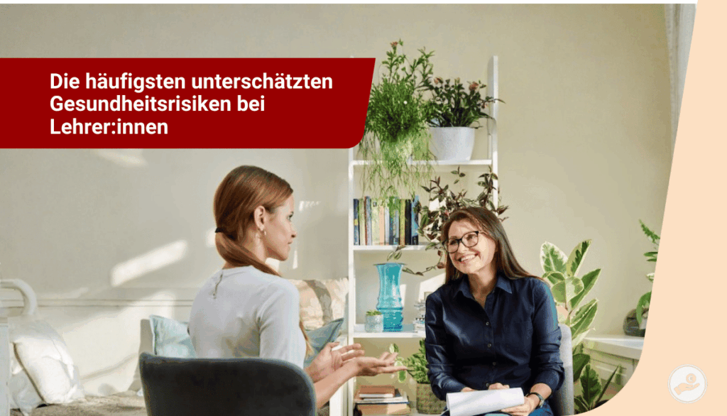 Eine Lehrkraft spricht in einem Beratungsgespräch über häufig unterschätzte Gesundheitsrisiken im Lehrerberuf. Das Bild unterstützt den Abschnitt zur Gesundheitsvorsorge für Lehrer und zeigt, warum frühzeitige Vorsorge und Absicherung wichtig sind.